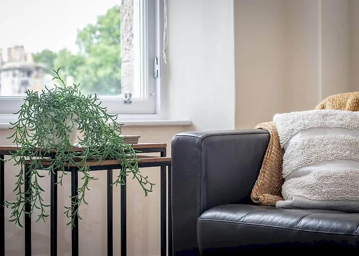 Skye Sands - Alexandra Loft